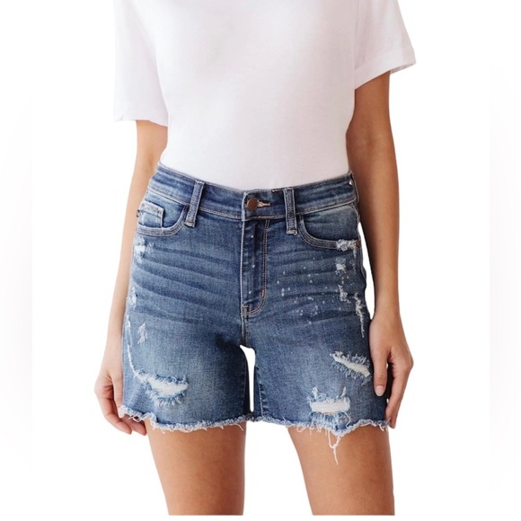 Judy Blue Beach Splash Jean Shorts Size Small - Picture 1 of 6